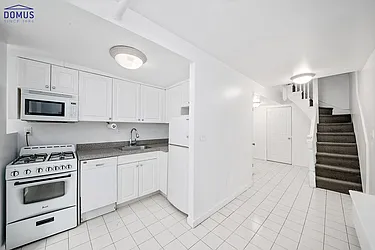 Rented by Domus Realty