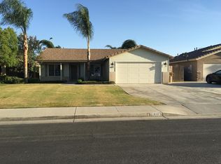 6111 Potenza Ln, Bakersfield, CA