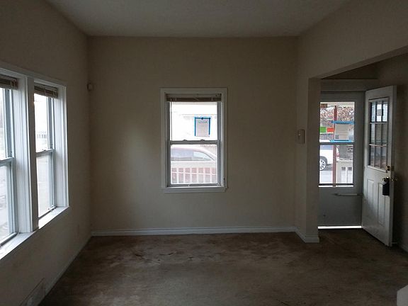 4th image of 1720 N 31st St