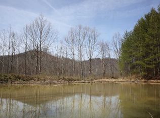 Smokey Creek Rd, Huntsville, TN 37756