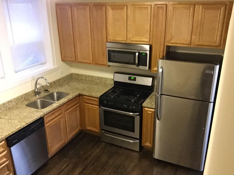 1st image of 2502 N Leclaire Ave #1