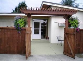 3009 NE 9th St, Renton, WA 98056