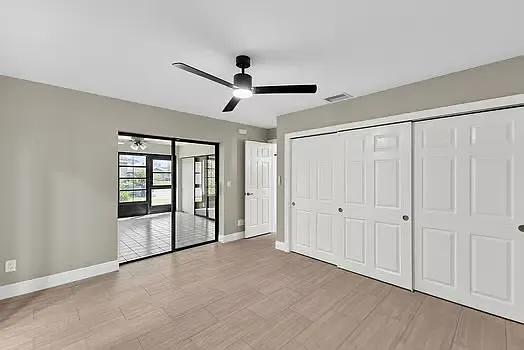 4836 Marine Dr — Photo 18