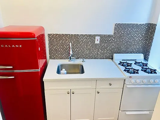 Rented by Oxford Property Group | media 22