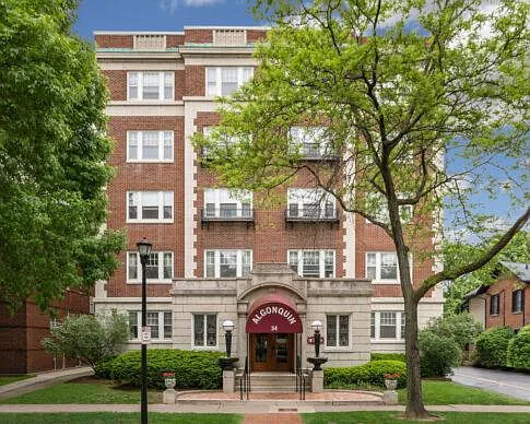 1 bed, 700 sqft, $1,595 — Photo 1