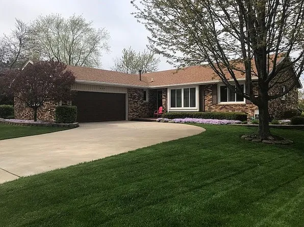 659 Woodstock Ln, Bourbonnais, IL 60914