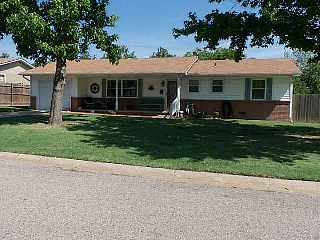 1st image of 701 Patricia Dr
