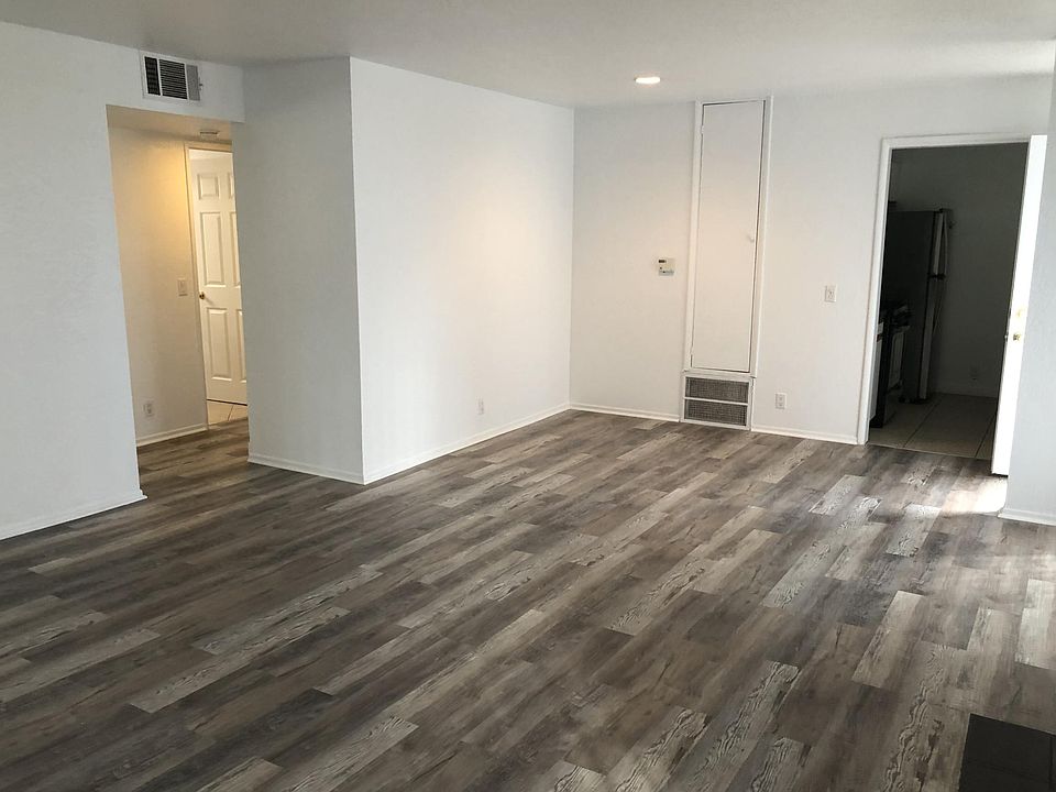 1st image of 4553 Colfax Ave