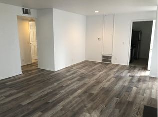 4553 Colfax Ave, Valley Village, CA 91607