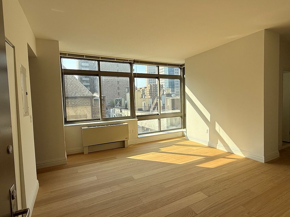 1st image of 1500 Lexington Ave APT 9Q