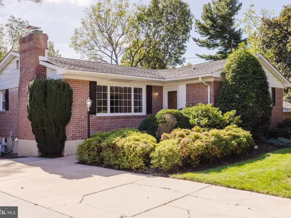 201 Chantrey Rd, Lutherville Timonium, MD 21093