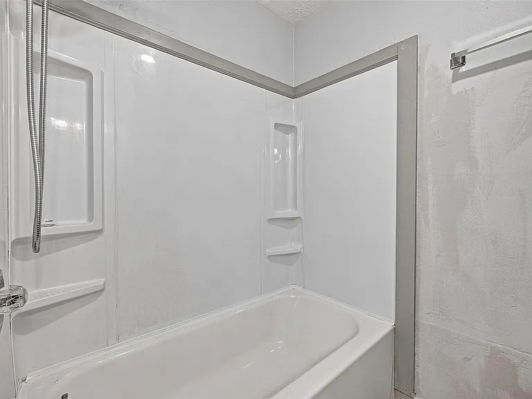 19610 San Gabriel Dr — Photo 27
