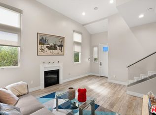 11953 Riverside Dr, Valley Village, CA 91607