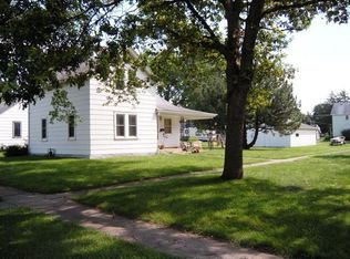 303 12th St, Boone, IA 50036