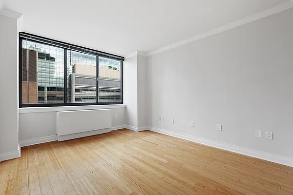 Rented by Greystar | media 32