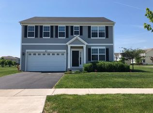 23 Richmond Cir, South Elgin, IL 60177