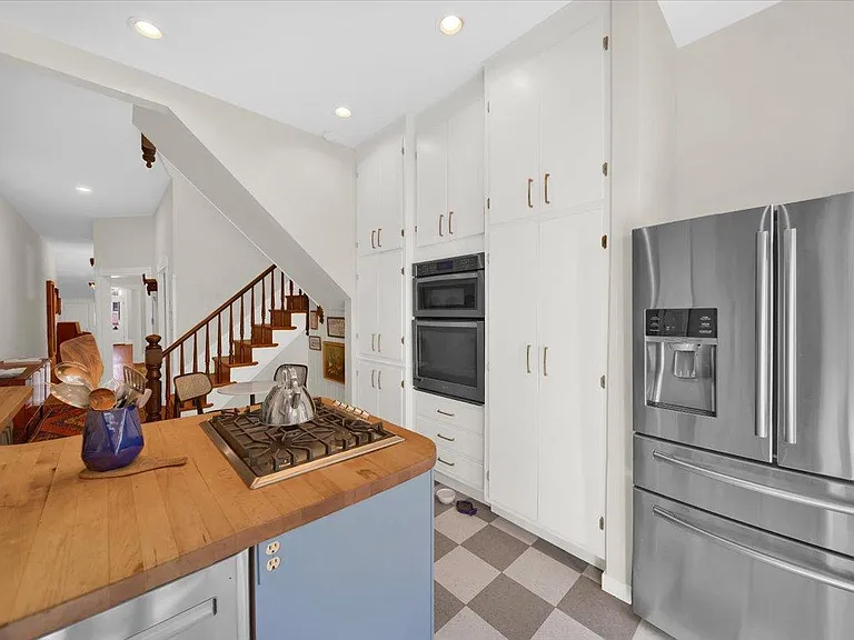 1527 Floyd Ave — Photo 23