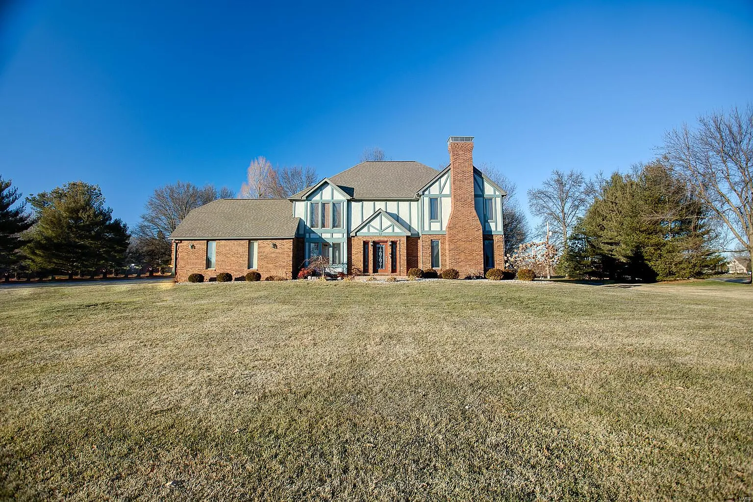 17 W Waters Edge Dr photo 1
