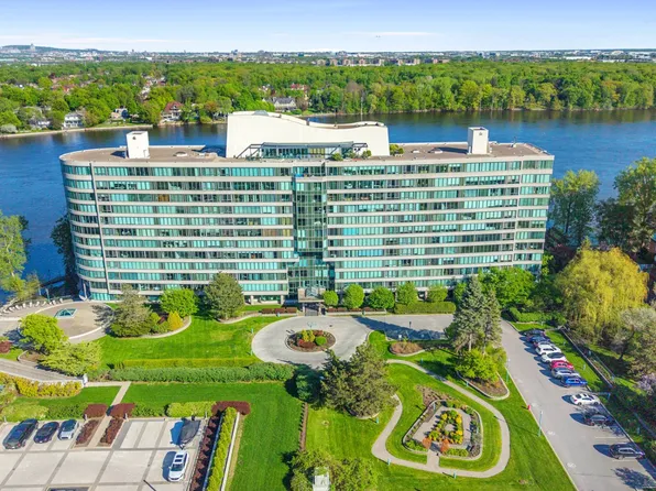 4450 Prom Paton S #10, Laval, QC H7W 5J7