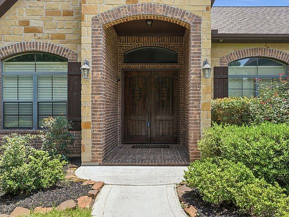 5th image of 11605 Princess Margaret Ct