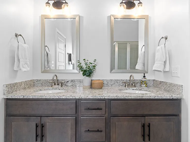 516 Bowden Dr — Photo 17