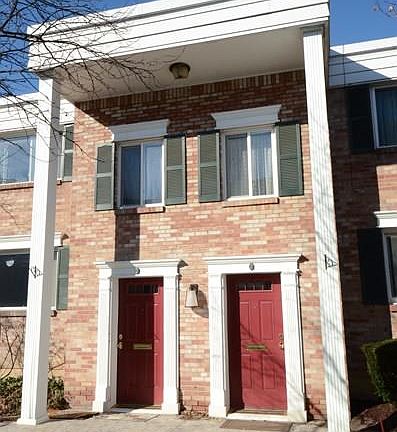2nd image of 309 North St APT 33