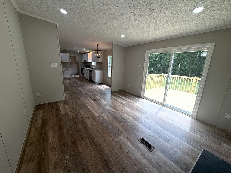 132 Kingston Ridge Dr — Photo 6