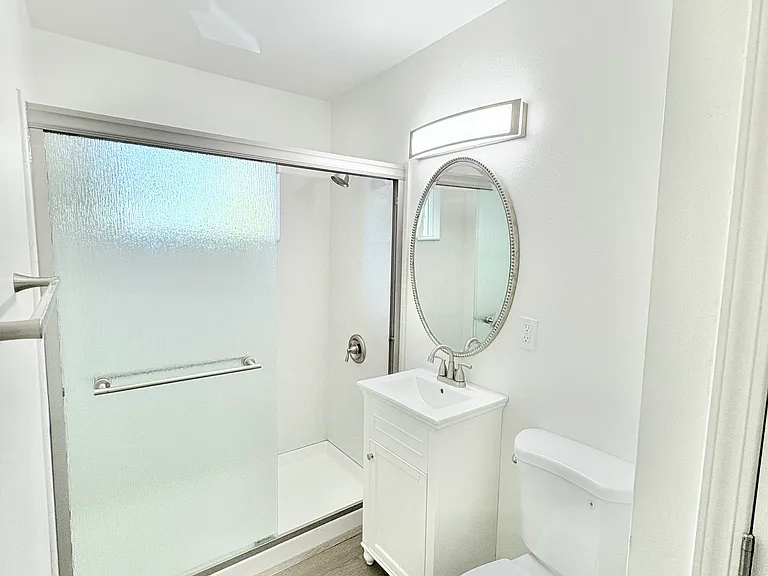 312 University Ave #7 — Photo 6