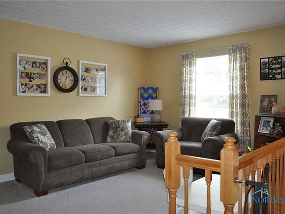 3rd image of 2506 Revilla Dr