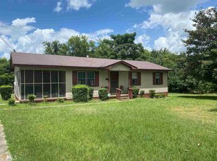 318 W Floyd St, Sandersville, GA 31082