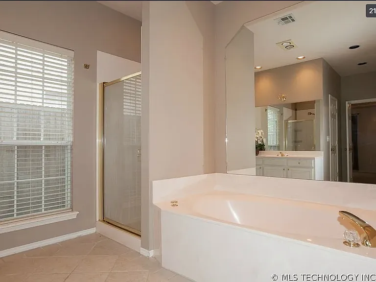 9134 E 77th St — Photo 12