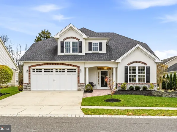 4 Eydon Ct, Medford, NJ 08055