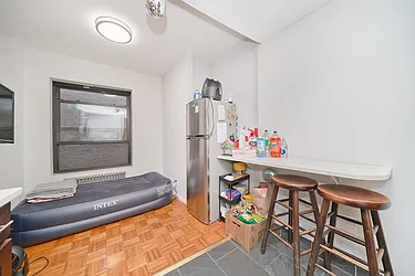 Rented by Living New York