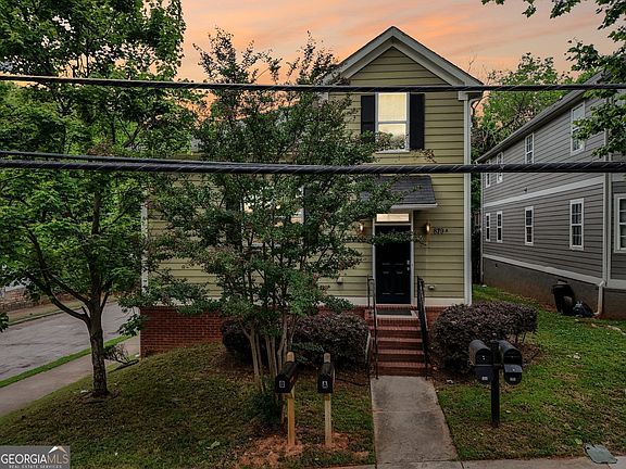 2nd image of 879 Parsons St SW