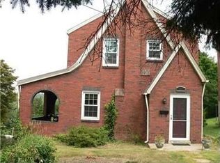 1329 Brinton Rd, Pittsburgh, PA 15221