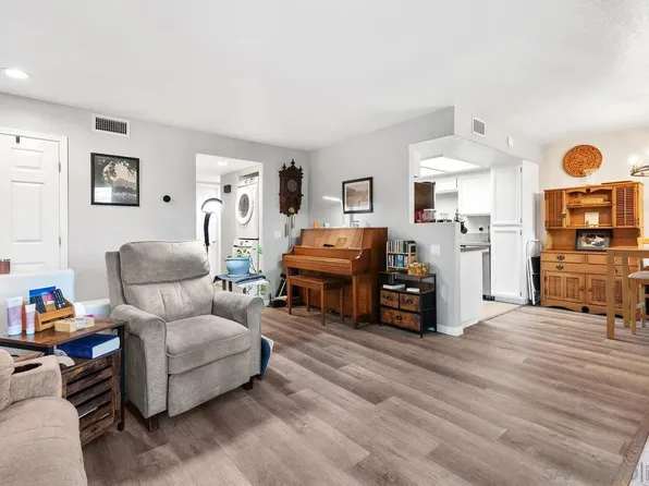 13975 Midland Rd, Poway, CA 92064