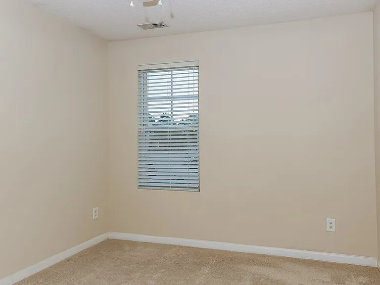 51 Valleyfield Dr — Photo 12