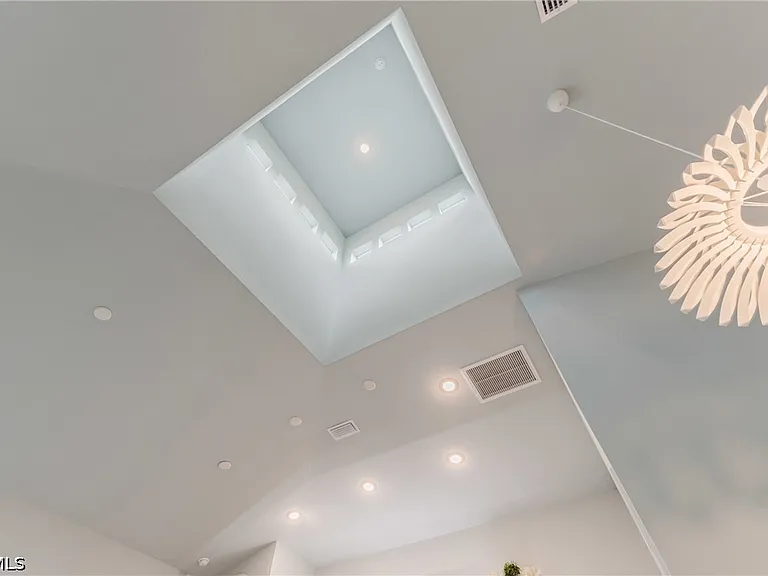 5310 Cocoa Ct — Photo 19