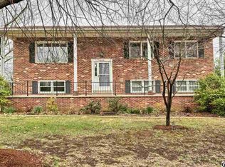 308 Croghan Dr, Carlisle, PA 17013