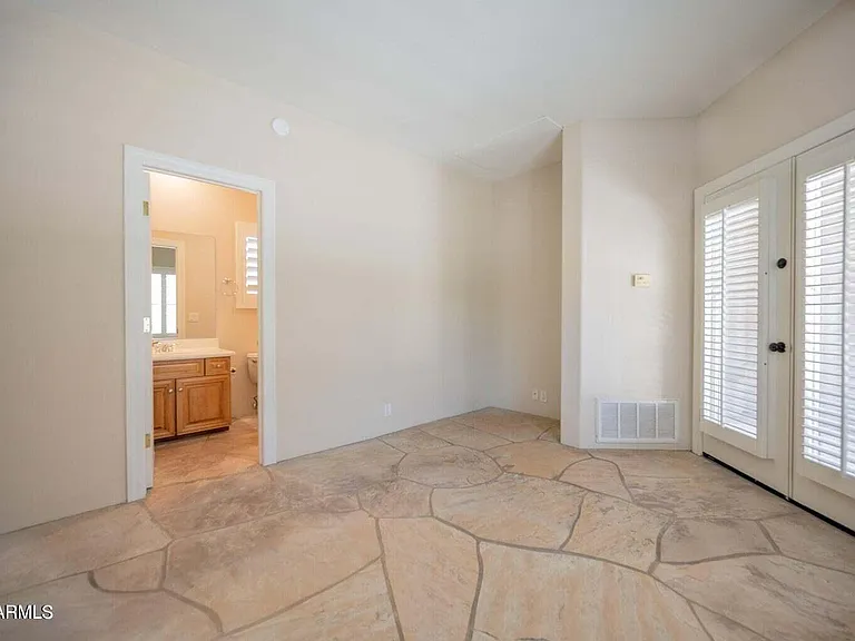 7684 E Balao Dr — Photo 26