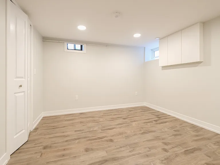 105 Indian Rd #BASEMENT — Photo 5