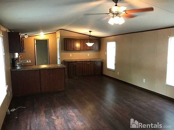 2nd image of 130 Yates Cir