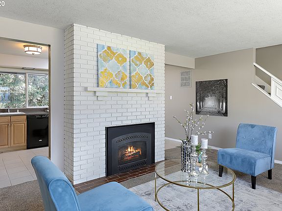 5th image of 2660 Rainier Pl