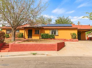 1125 Larry Dr, Las Cruces, NM 88001