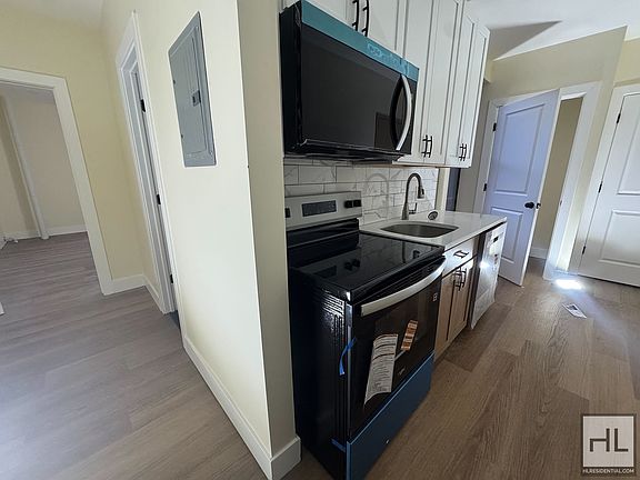 4th image of 140 Wadsworth Ave APT 25