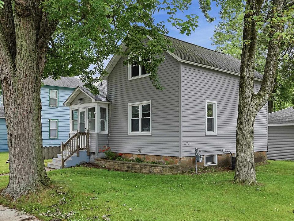 1st image of 451 N 9TH AVENUE