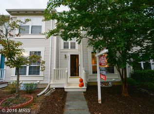 5721 Evergreen Knoll Ct, Alexandria, VA 22303