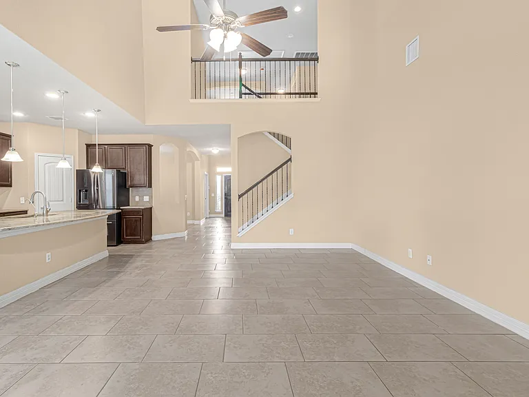 5488 Devonwood St — Photo 5