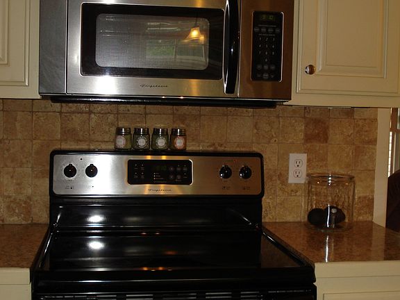 5th image of 5 Newford Ln