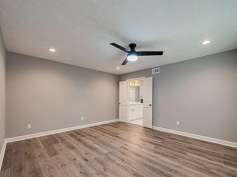 1623 Cherry Ridge Dr — Photo 24